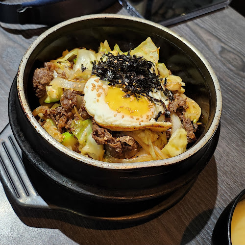 Midam Cafe & Bistro - Hospitality and gastronomy