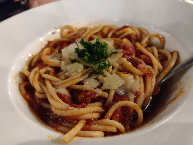 Pie Bar - Hospitality and gastronomy