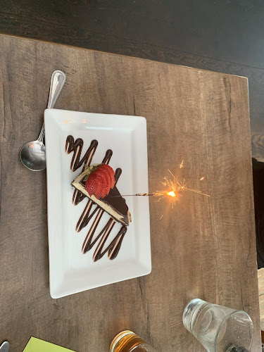 15782 Marine Dr #5, White Rock, BC V4B 1E6