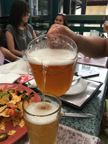 Opinii despre Hemingway's Restaurant and Bar în Toronto - Hospitality and gastronomy