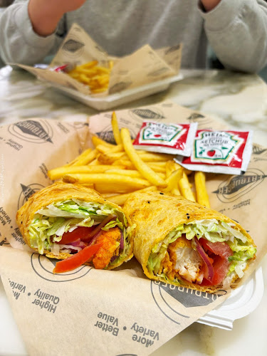 Comentarii opinii despre Fatburger West Edmonton Mall