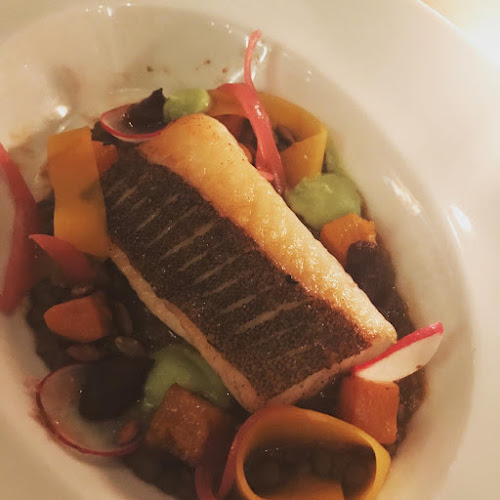 Opinii despre Boulevard Kitchen & Oyster Bar în Vancouver - Hospitality and gastronomy