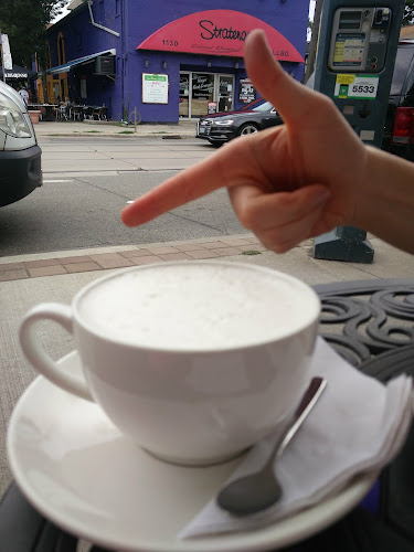 Comentarii opinii despre Bobbette & Belle Artisanal Pastries