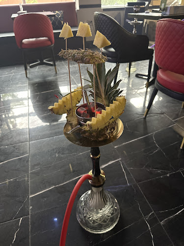 372 Yonge St 2nd Floor, Toronto, ON M5B 1S6