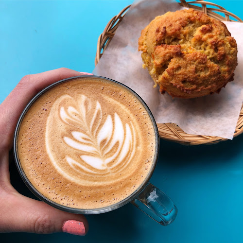 Opinii despre Almond Butterfly Bakeshop & Cafe în Toronto - Hospitality and gastronomy