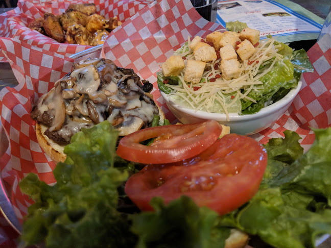 The Garage Pub & Eatery - Hospitality and gastronomy