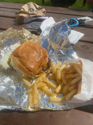 A & V Drive-In - Hospitality and gastronomy