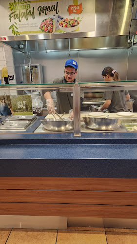 Opinii despre OPA! of Greece Central Park în Kelowna - Hospitality and gastronomy