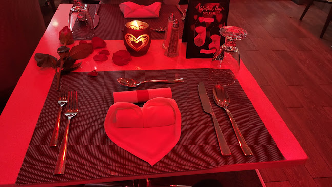 Opinii despre Aqua Lounge & Restaurant în Kitchener - Hospitality and gastronomy