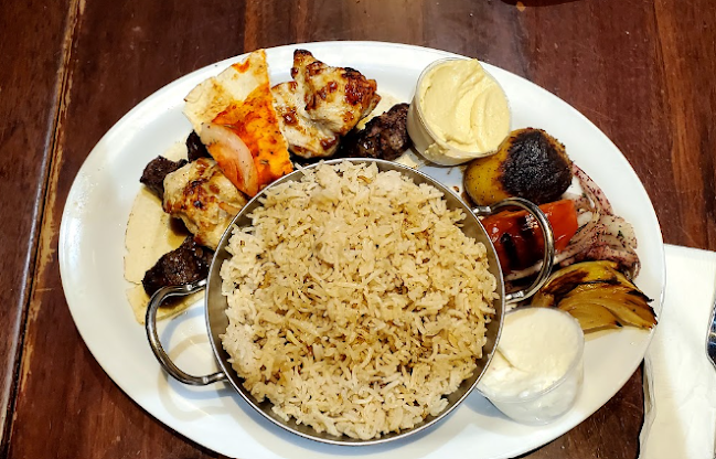 560 Robson St, Vancouver, BC V6B 2B7