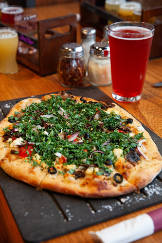 Angry Otter Tap and Forno - Hospitality and gastronomy