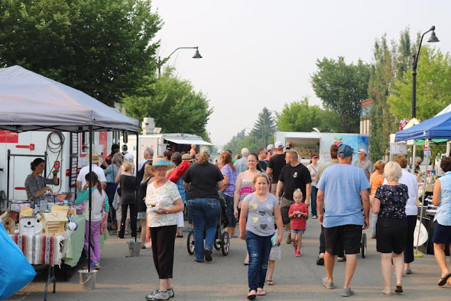 Lacombe Market - Lacombe