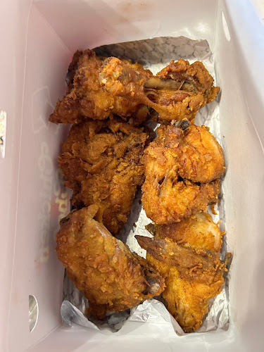 3770 Portage Ave, Winnipeg, MB R3K 1A1