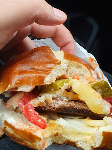 Comentarii opinii despre The Farmhouse Kitchen