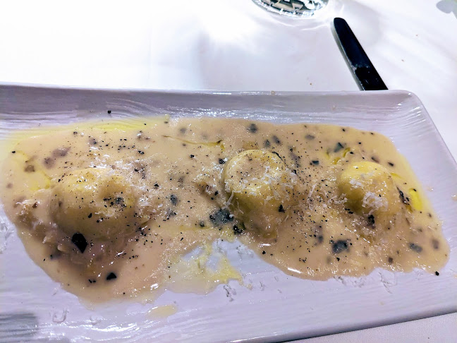 Bacchus Restaurant & Lounge - Vancouver