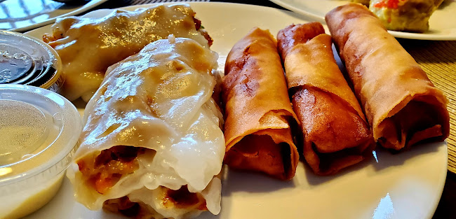 U & Me (Centre St. SW) - Hospitality and gastronomy