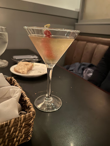 Comentarii opinii despre Bravo Restaurant & Lounge