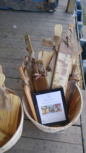 196 Ecclestone Dr, Bracebridge, ON P1L 1G4