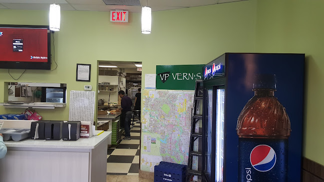 Opinii despre Vern's Pizza - 28th St în Calgary - Hospitality and gastronomy