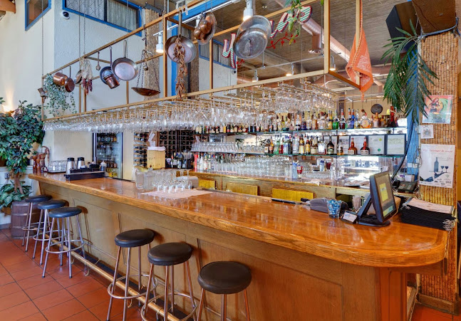 1630 Ellis St, Kelowna, BC V1Y 8L1