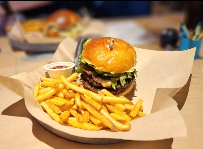 Opinii despre Jack Astor's Bar & Grill Kitchener în Kitchener - Hospitality and gastronomy