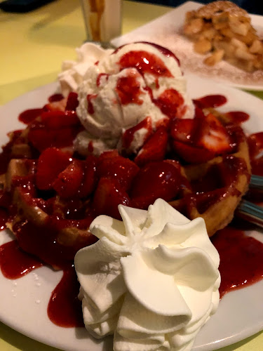 9174 Yonge St, Richmond Hill, ON L4C 7A1