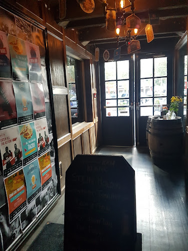 Comentarii opinii despre Townhall