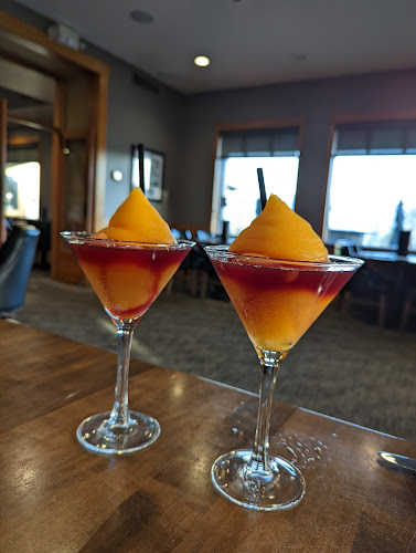 19 Okanagan Grill + Bar