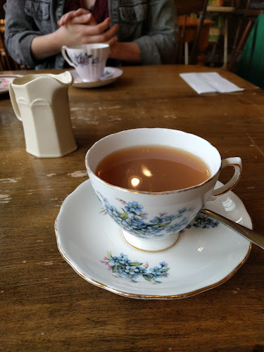 Opinii despre Kitchen Witch Tea Room & Country Crafts în Kensington - Hospitality and gastronomy