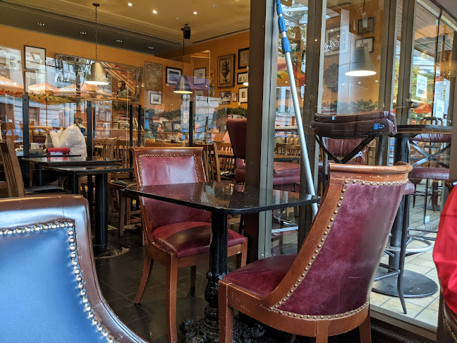 773 Hornby St, Vancouver, BC V6Z 1S4