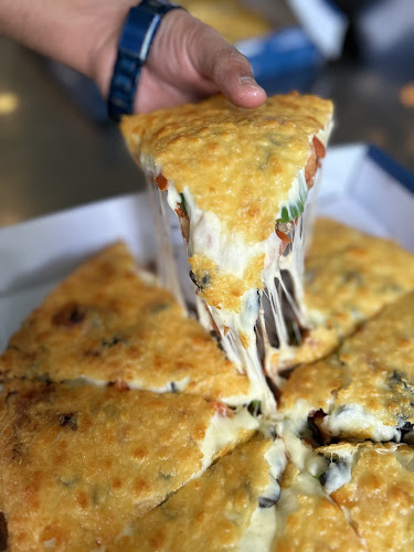 Nikos Pizza - Hospitality and gastronomy