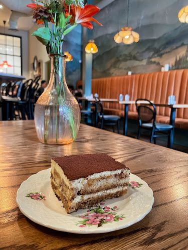 Comentarii opinii despre Cantina Gia