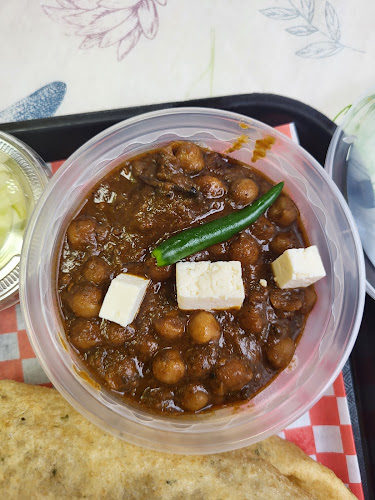 Comentarii opinii despre HomeTaste - Indian Cuisine, Indian Restaurant, Indian Food, Takeout Restaurant, Tiffin & Catering Services kitchener