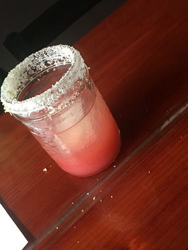 Hank's *A Restaurant