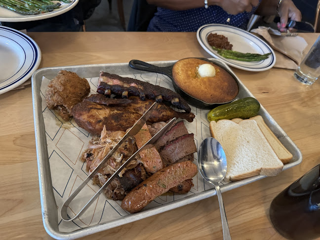 8216 104 Street NW, Edmonton, AB T6E 4E5