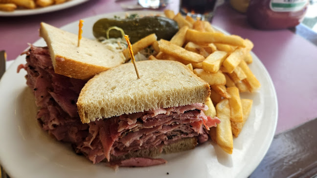 1035 Eglinton Ave E, Mississauga, ON L4W 1K4