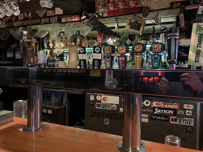 110 8 Ave SW, Calgary, AB T2P 1B3