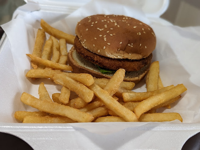 Riya's Family Dining - Hospitality and gastronomy