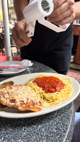 Opinii despre The Old Spaghetti Factory în Vancouver - Hospitality and gastronomy