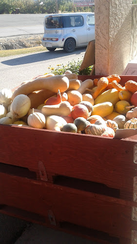 Comentarii opinii despre Brar Fruit Stand & Orchards