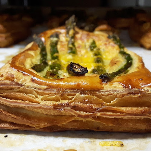 979 Cameron St, Cumberland, ON K4C 1A1