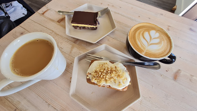 Comentarii opinii despre White Rabbit Coffee Co.