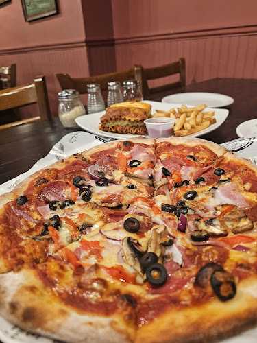 The Raven Pub - Hospitality and gastronomy