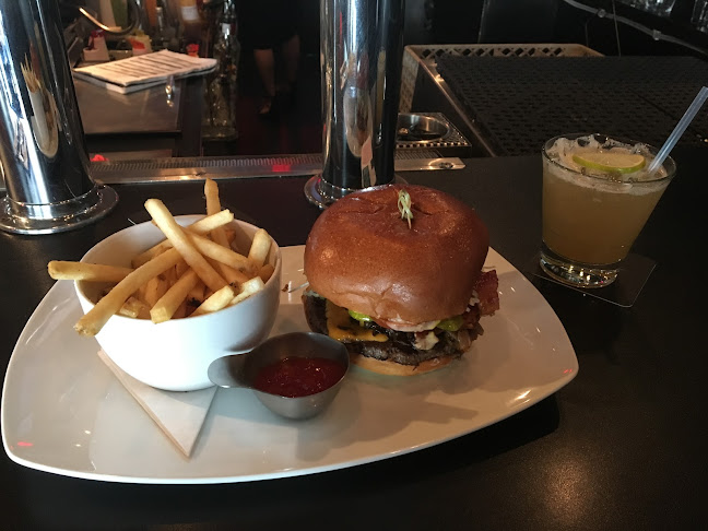 Comentarii opinii despre Cactus Club Cafe Robson