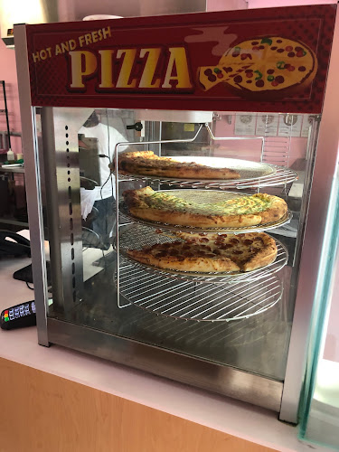 Opinii despre Blondies Pizza în Toronto - Hospitality and gastronomy