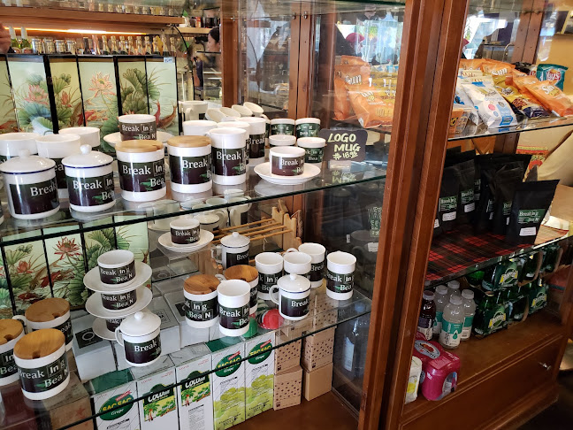 551 Cardero St, Vancouver, BC V6G 3E9