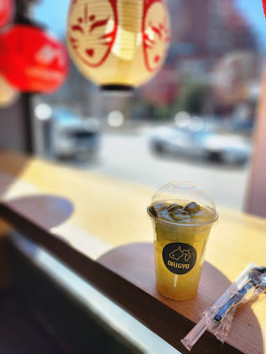 4909 Yonge St, North York, ON M2N 5N4