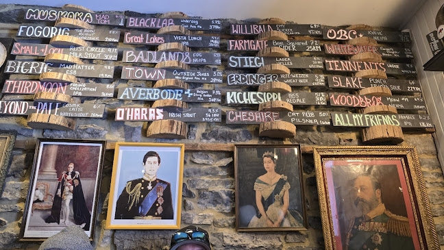 2193 Richardson Side Rd, Carp, ON K0A 1L0