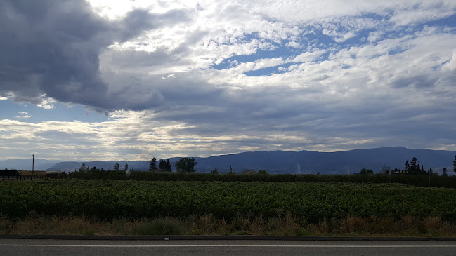 Comentarii opinii despre The Friendly Farmer Fruitstand