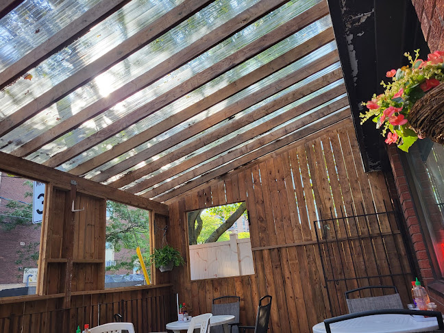 241 Niagara St, Toronto, ON M6J 2L5